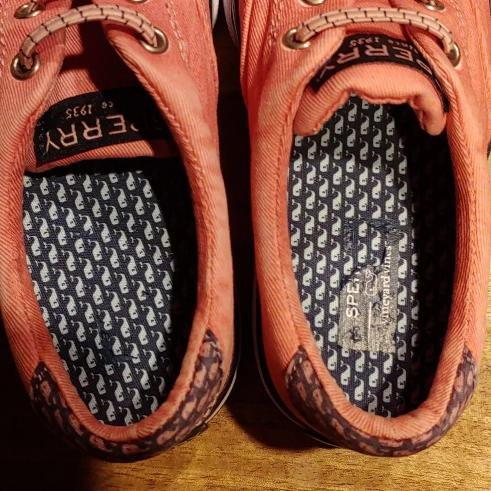 Sperry Vineyard Vines Sneaker Size 9.5